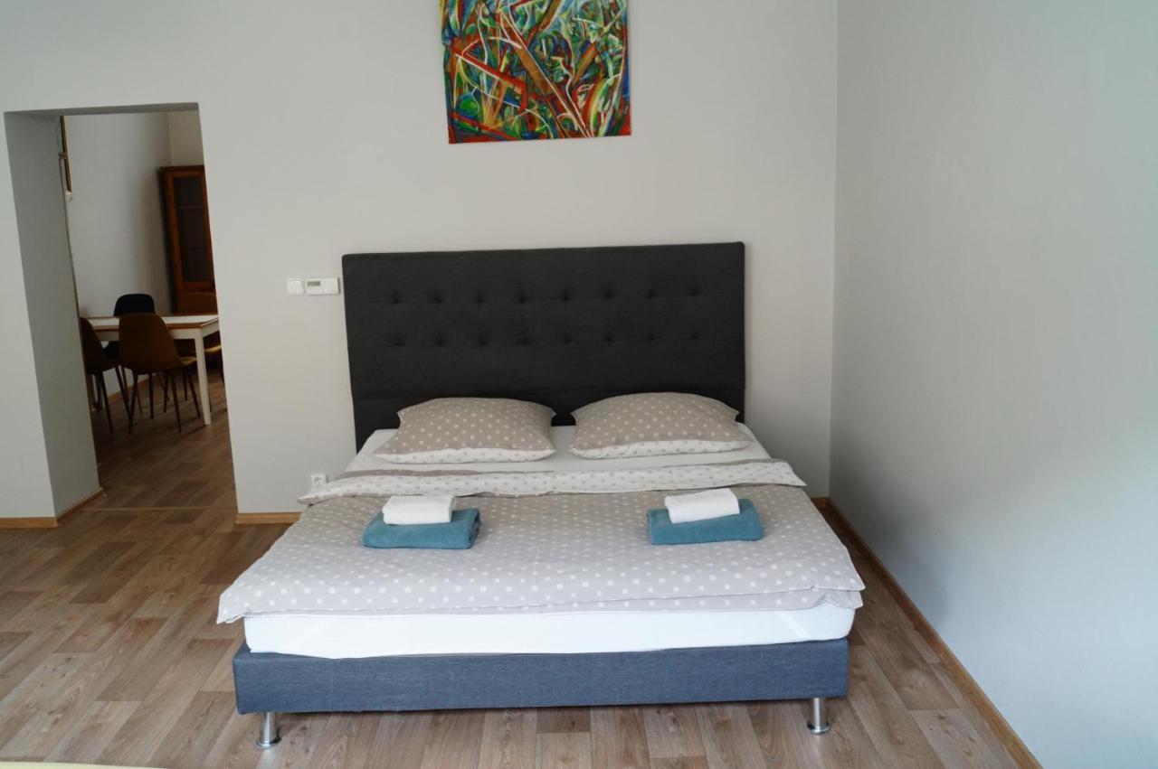 Apartmany Mary ลิโตเมริเซ ภายนอก รูปภาพ